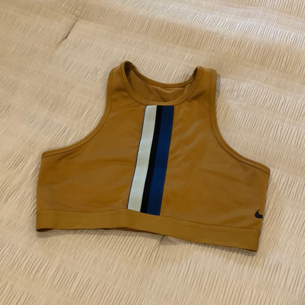 High neck Nike sports bra